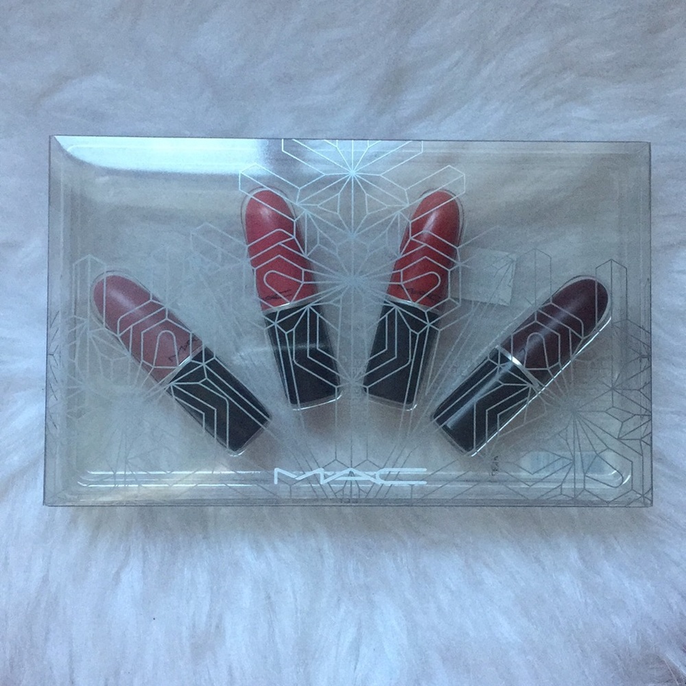 MAC snowball lip kit exclusively at Macy's